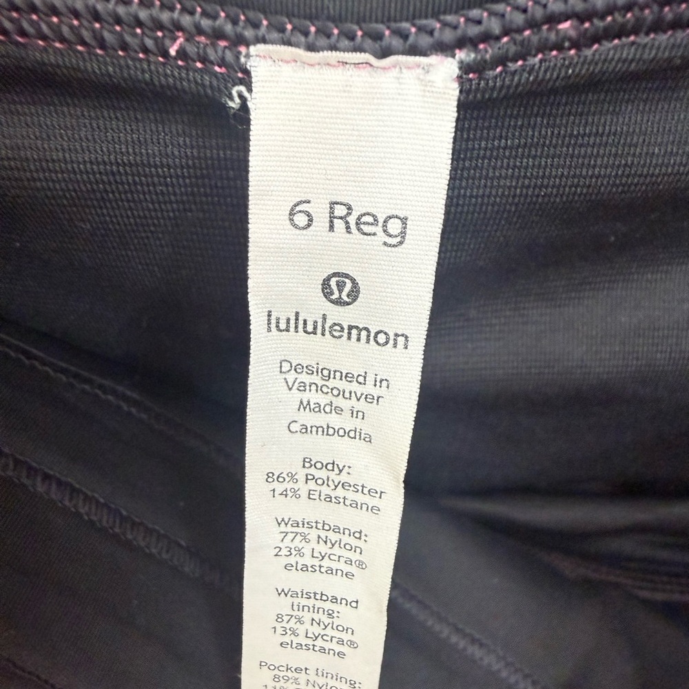 Lululemon Speed Up Black/Pink Shorts Size 6 - Picture 3 of 4